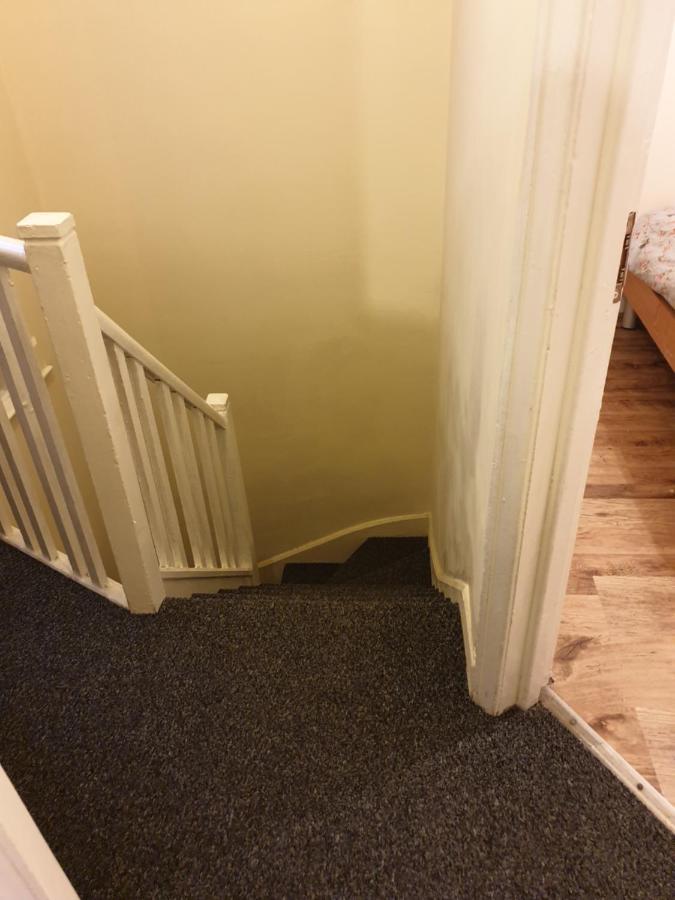 Splendid 4Bedrooms Shared Home Manchester Extérieur photo