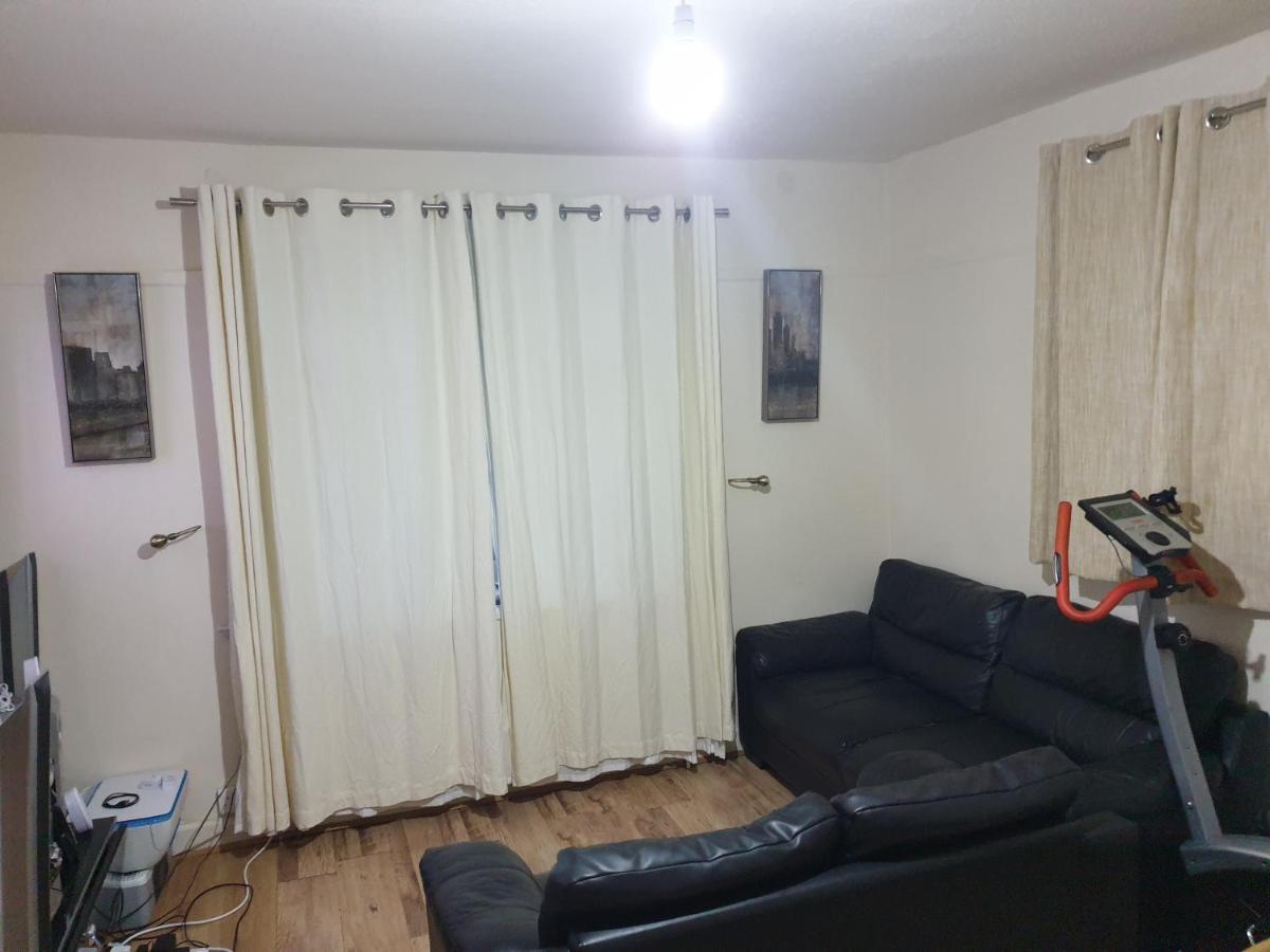 Splendid 4Bedrooms Shared Home Manchester Extérieur photo