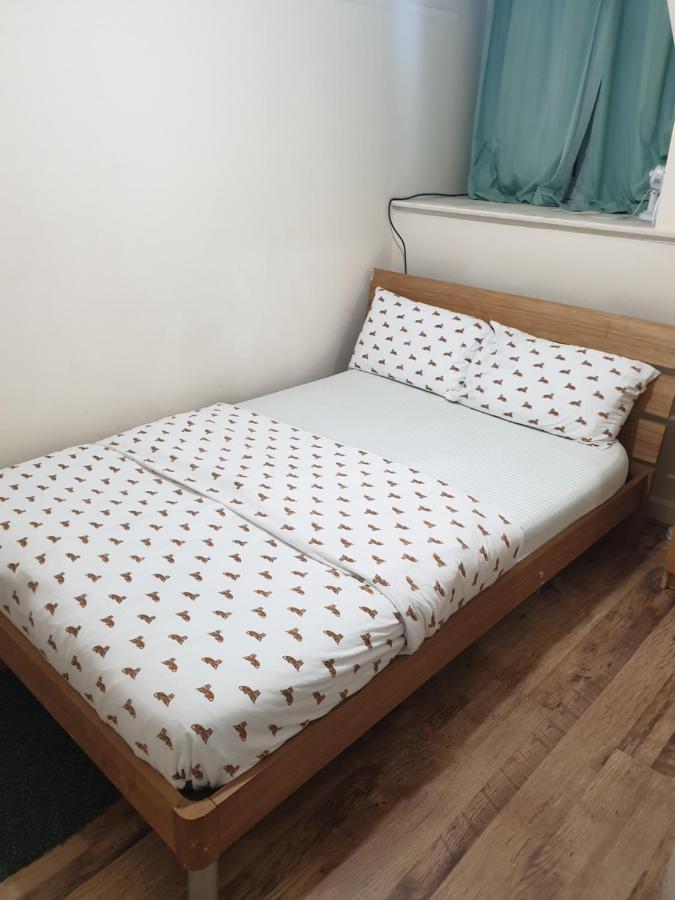 Splendid 4Bedrooms Shared Home Manchester Extérieur photo