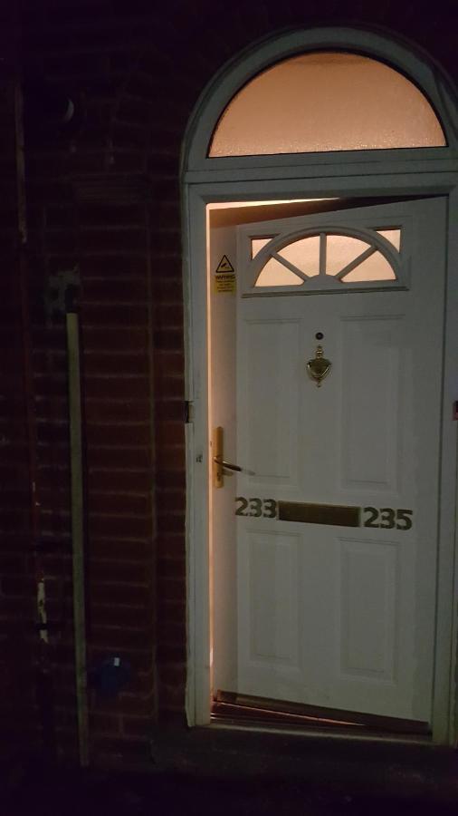 Splendid 4Bedrooms Shared Home Manchester Extérieur photo