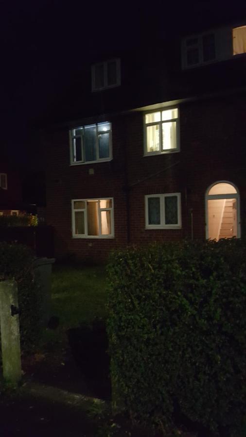 Splendid 4Bedrooms Shared Home Manchester Extérieur photo
